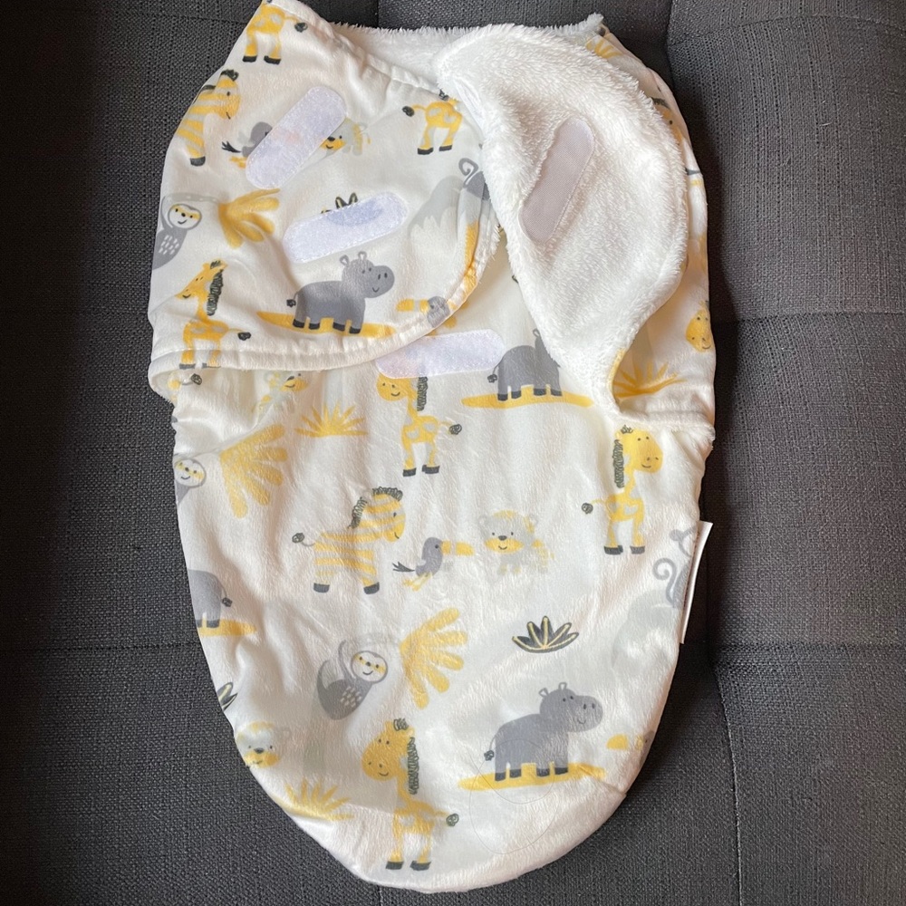 Baby swaddle